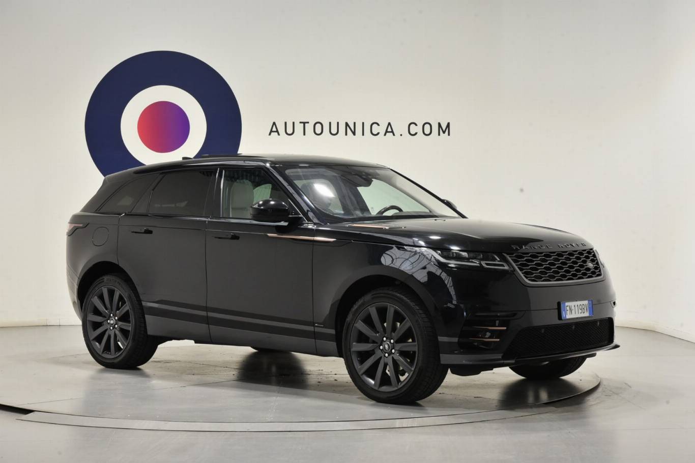 LAND ROVER Range Rover Velar 13