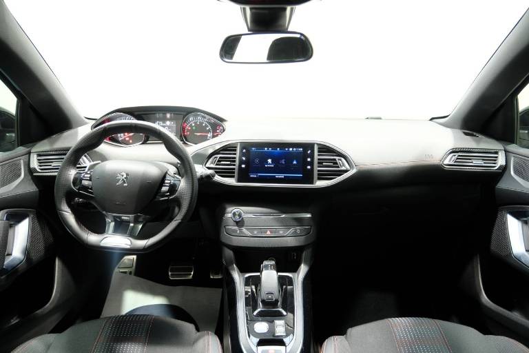 PEUGEOT 308 10