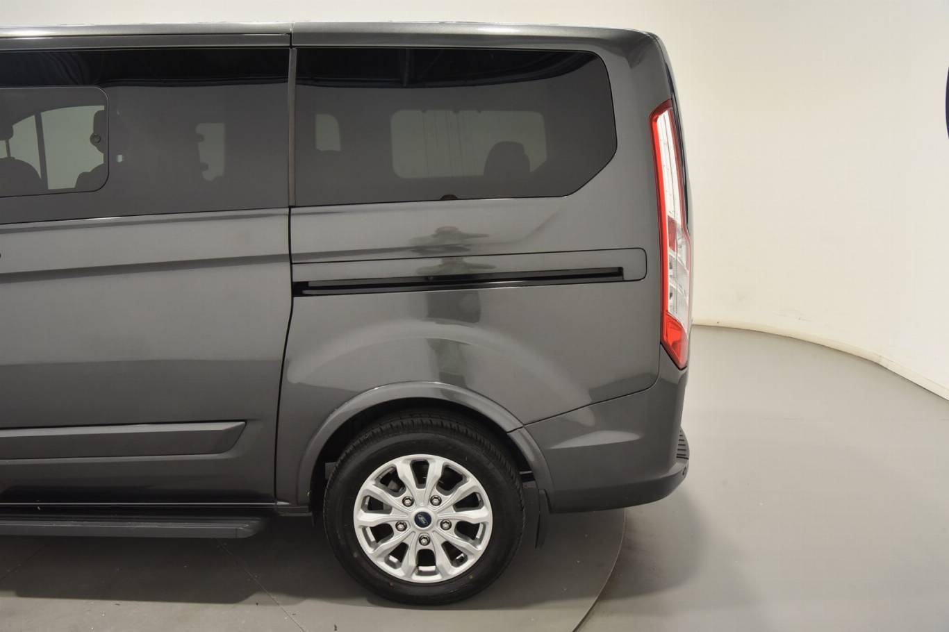 FORD Tourneo Custom 37