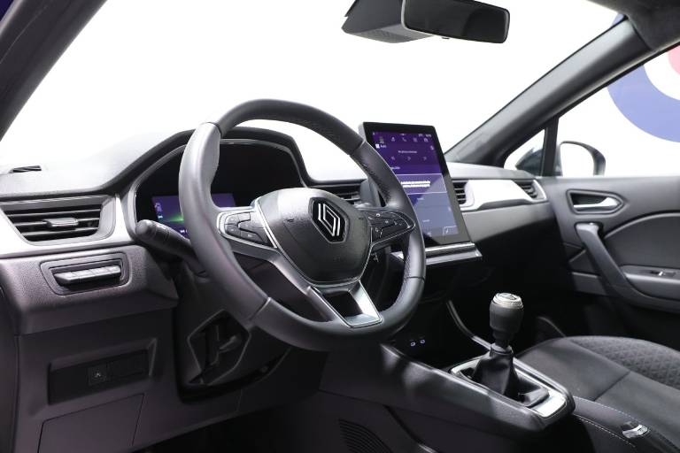 RENAULT Captur 5