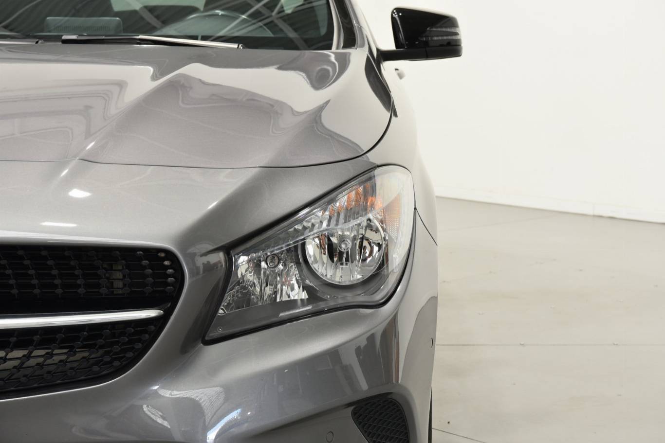 MERCEDES-BENZ CLA 200 28