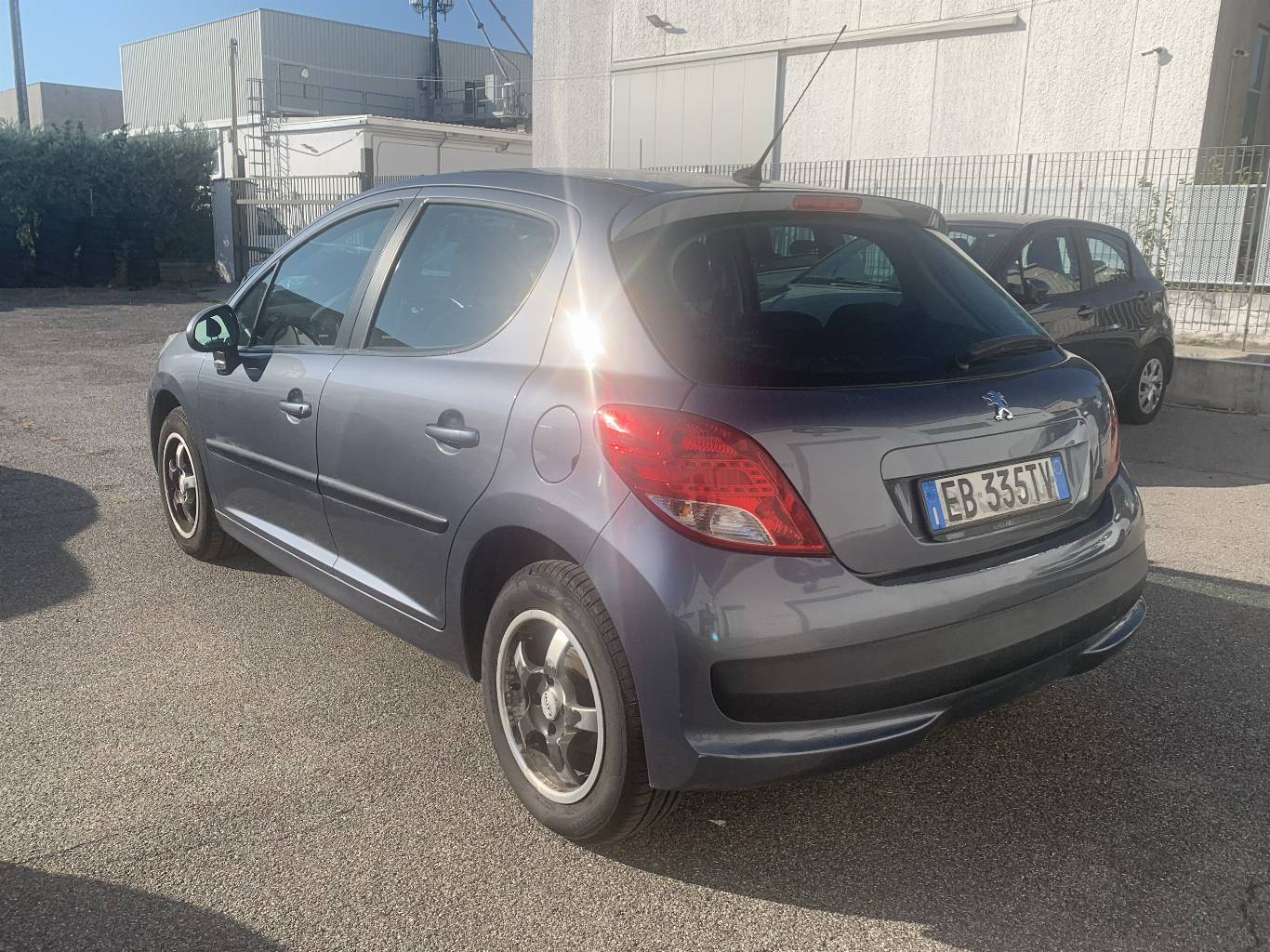 PEUGEOT 207 6