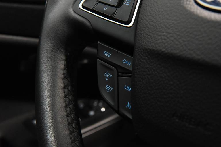 FORD EcoSport 36