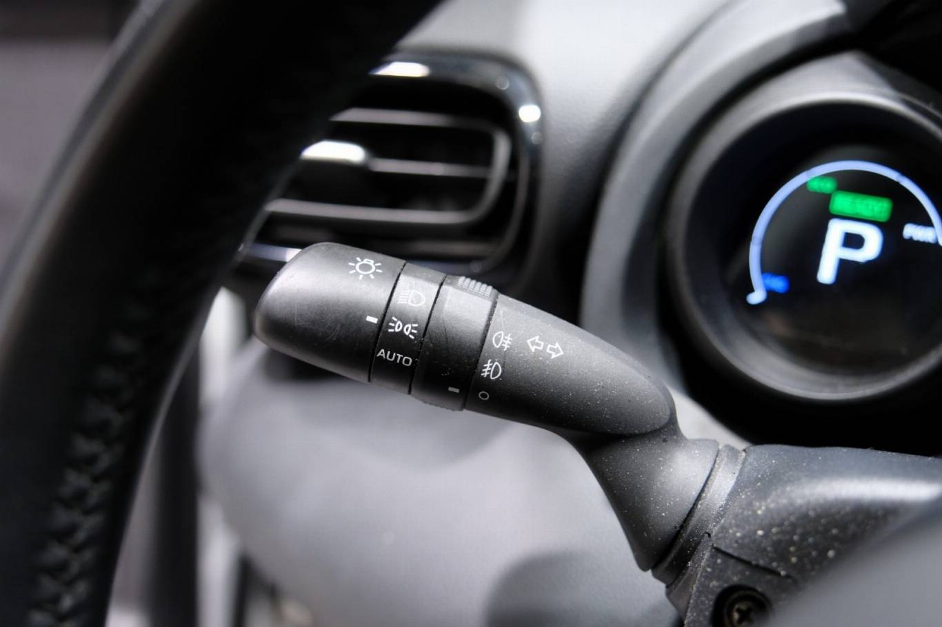 TOYOTA Yaris Cross 23