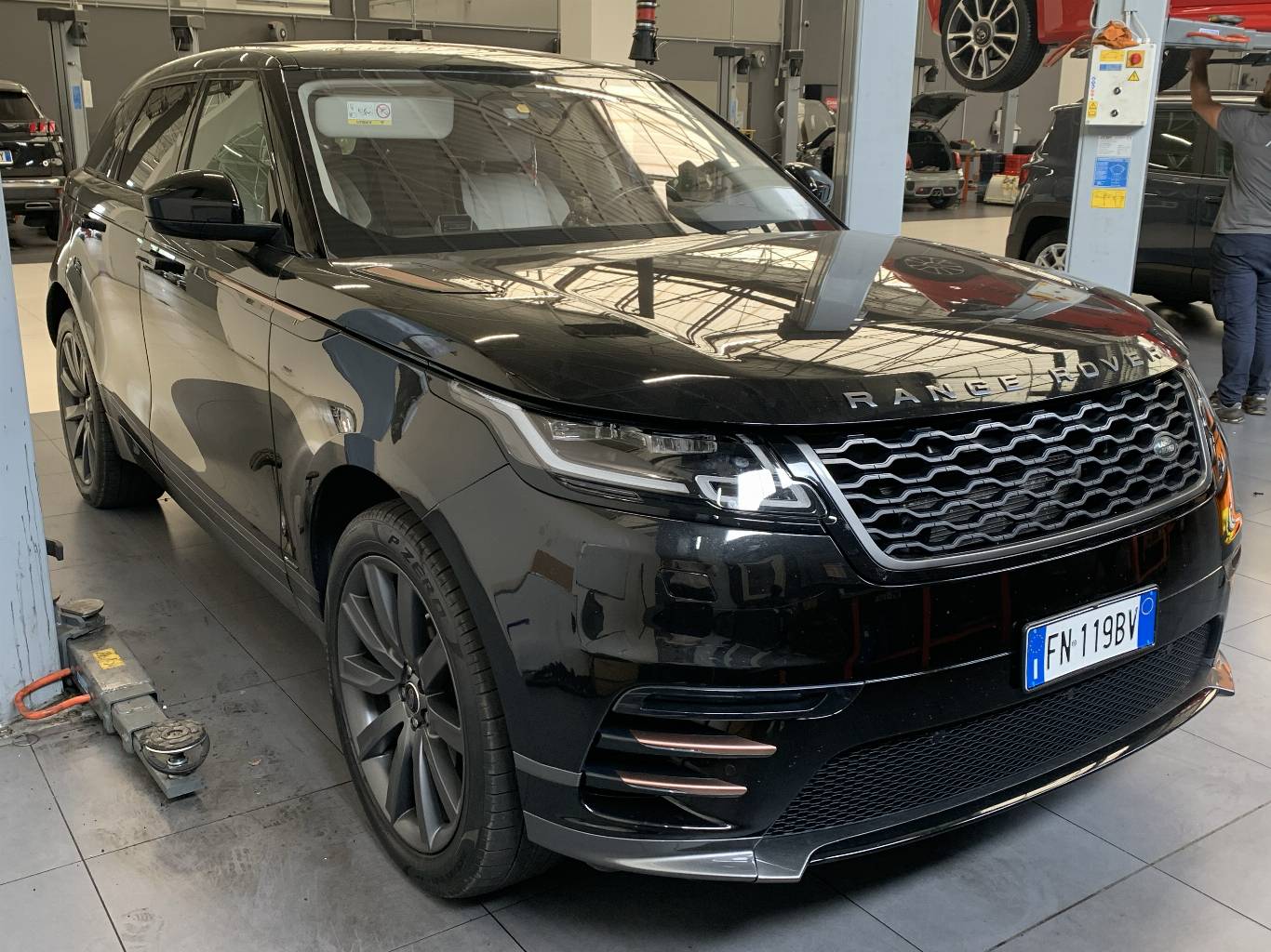 LAND ROVER Range Rover Velar 3