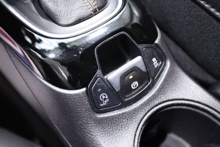 JEEP Compass 32