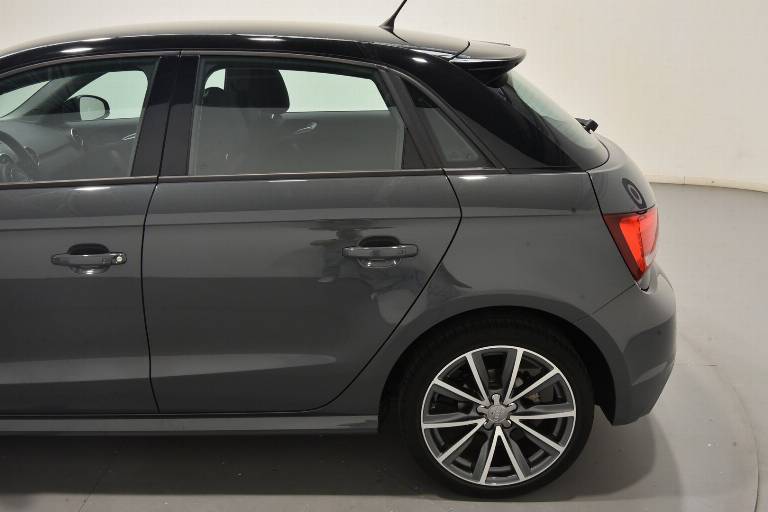 AUDI A1 53