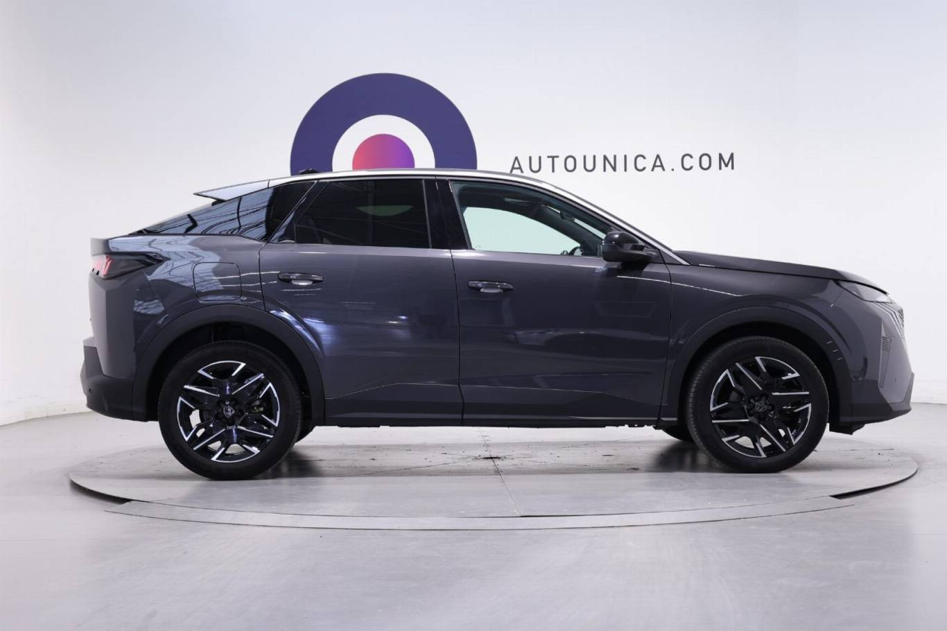 PEUGEOT 3008 4