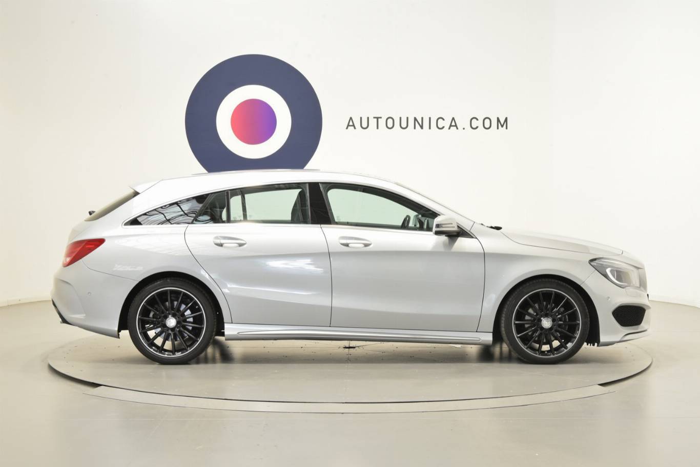 MERCEDES-BENZ CLA 200 29