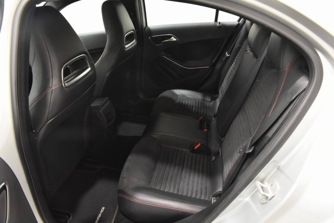 MERCEDES-BENZ A 180 14