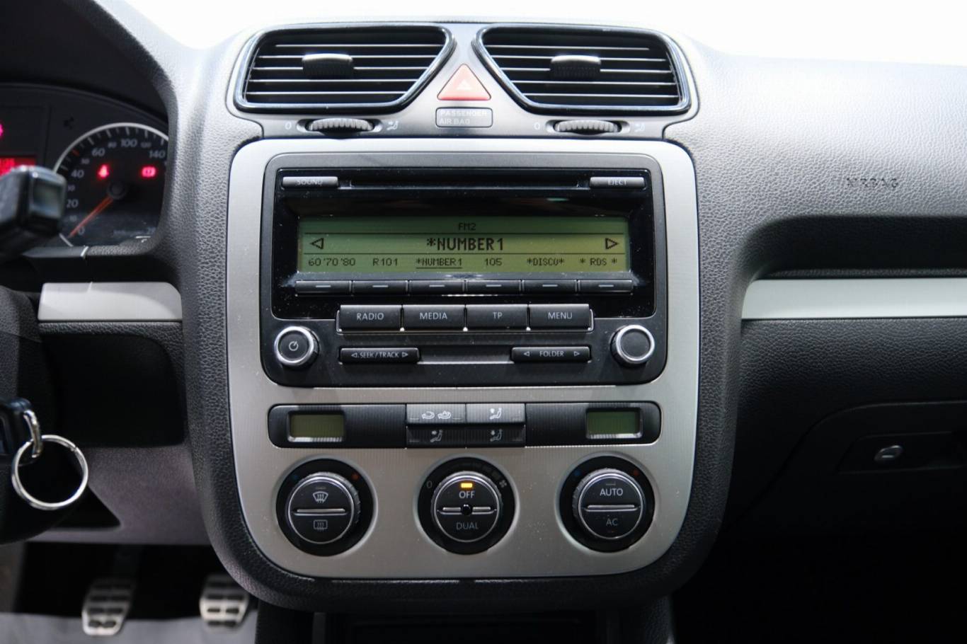 VOLKSWAGEN Scirocco 9