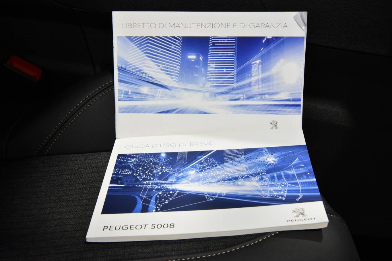 PEUGEOT 5008 55