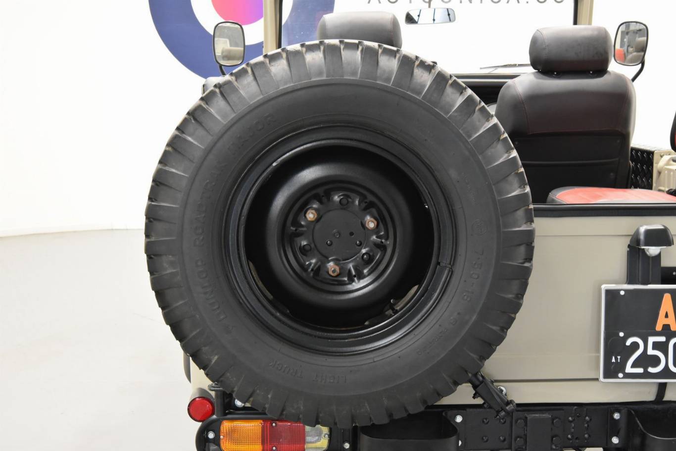 TOYOTA Land Cruiser 33