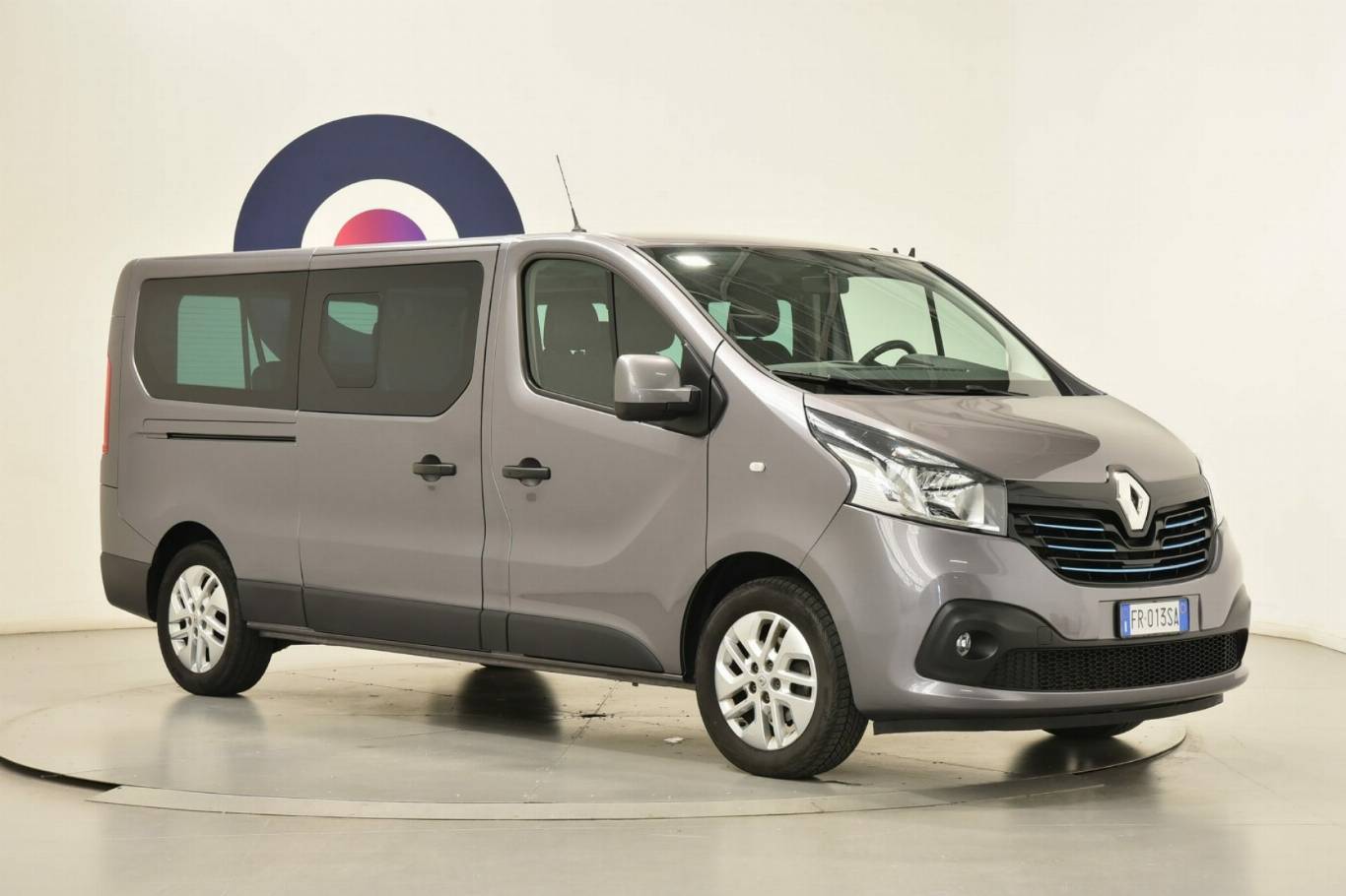 RENAULT Trafic 17