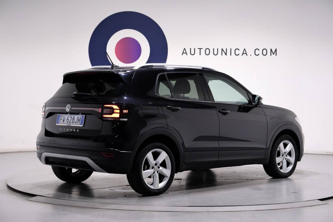 VOLKSWAGEN T-Cross 14