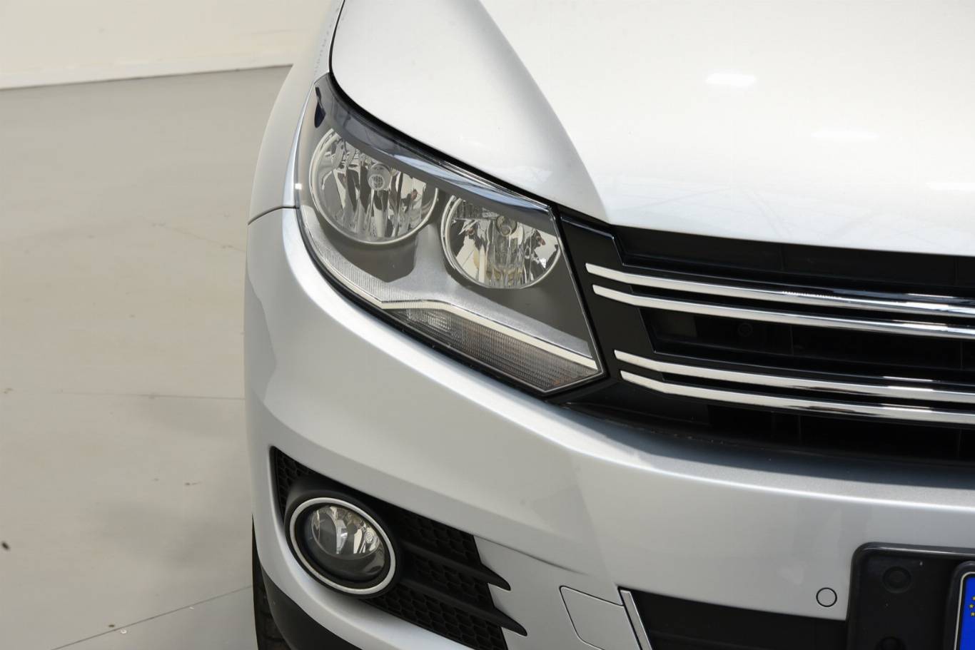 VOLKSWAGEN Tiguan 17