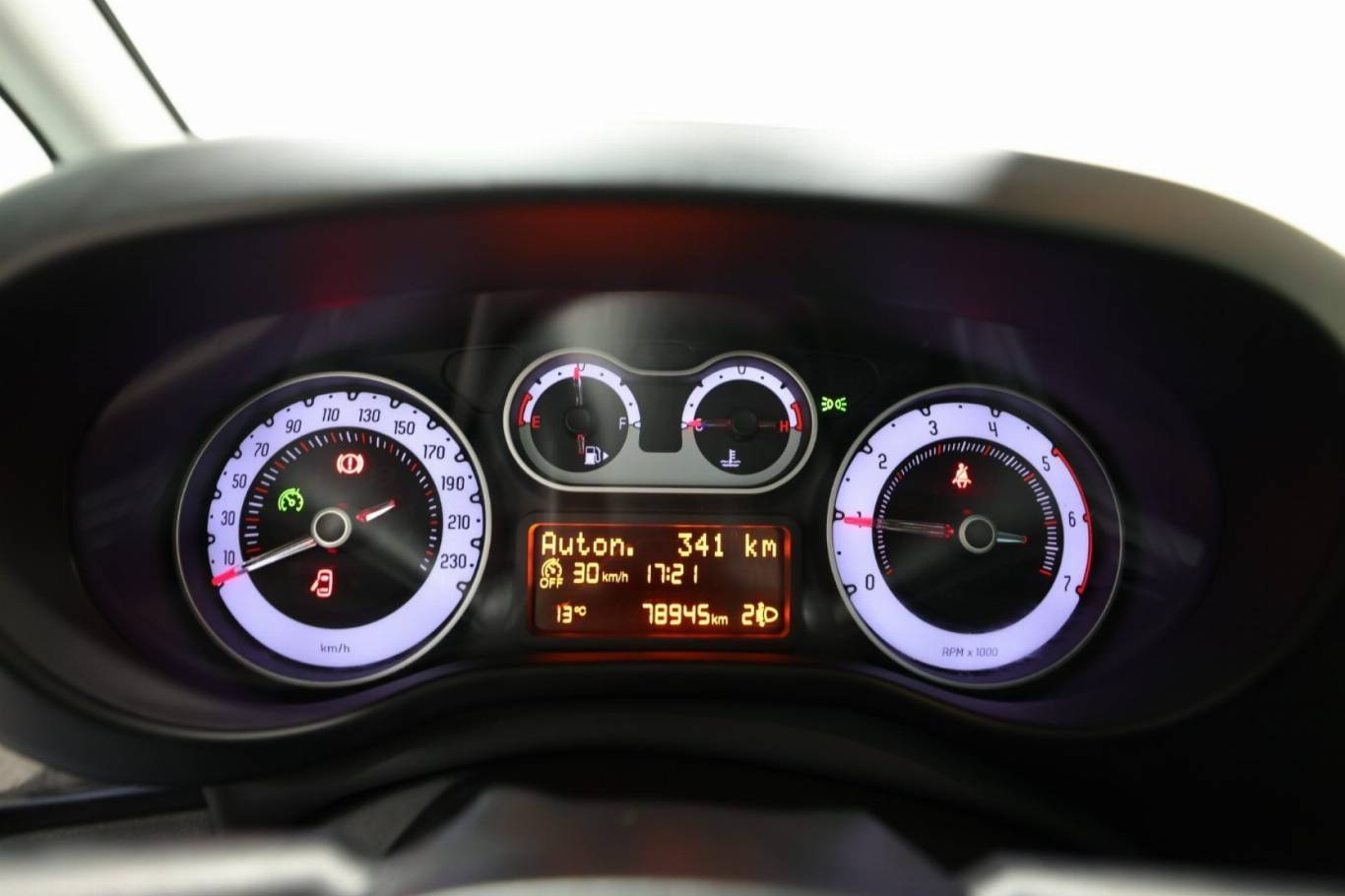FIAT 500L 9