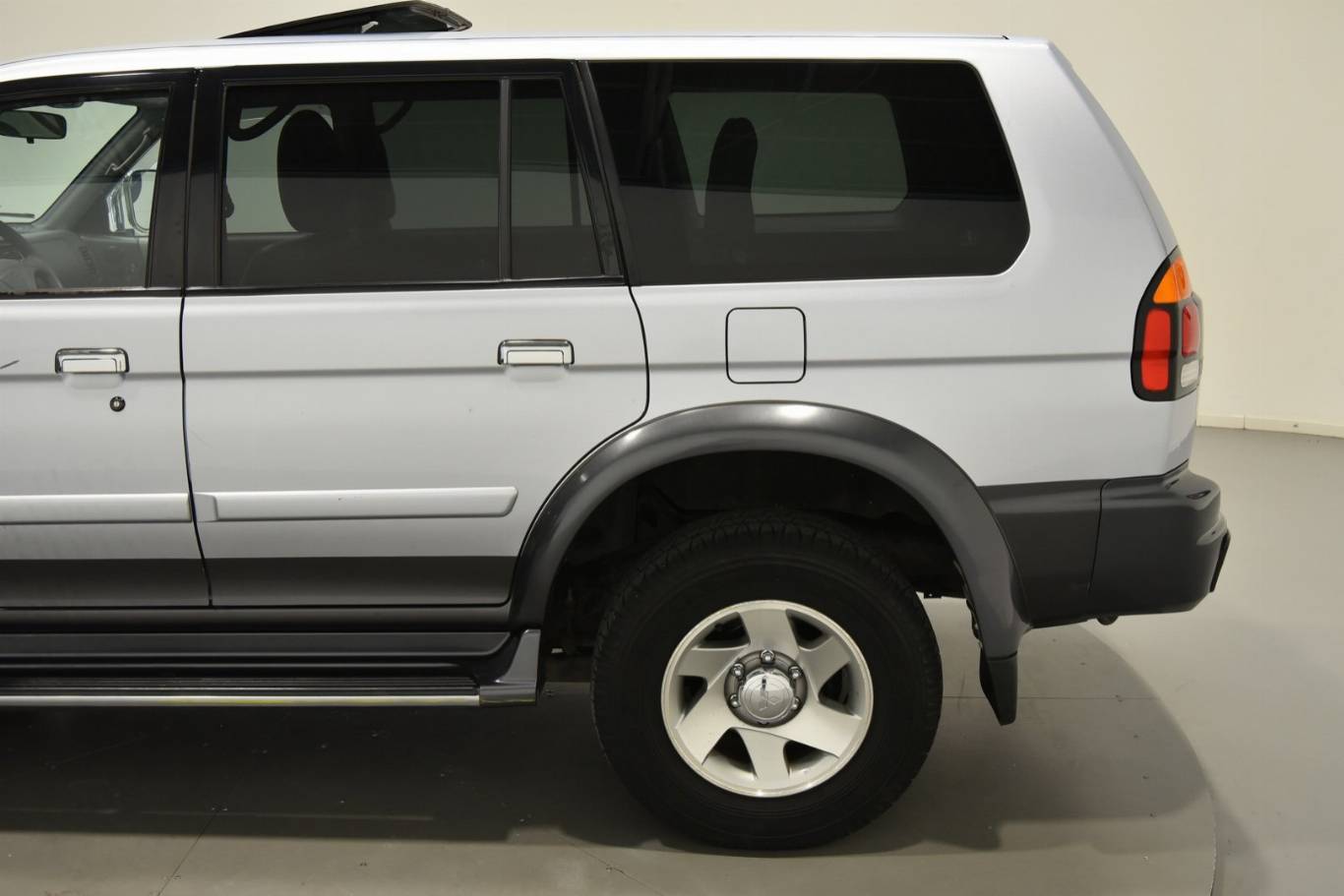 MITSUBISHI Pajero Sport 56