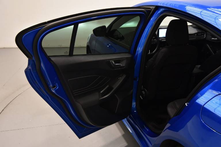 FORD Focus 29