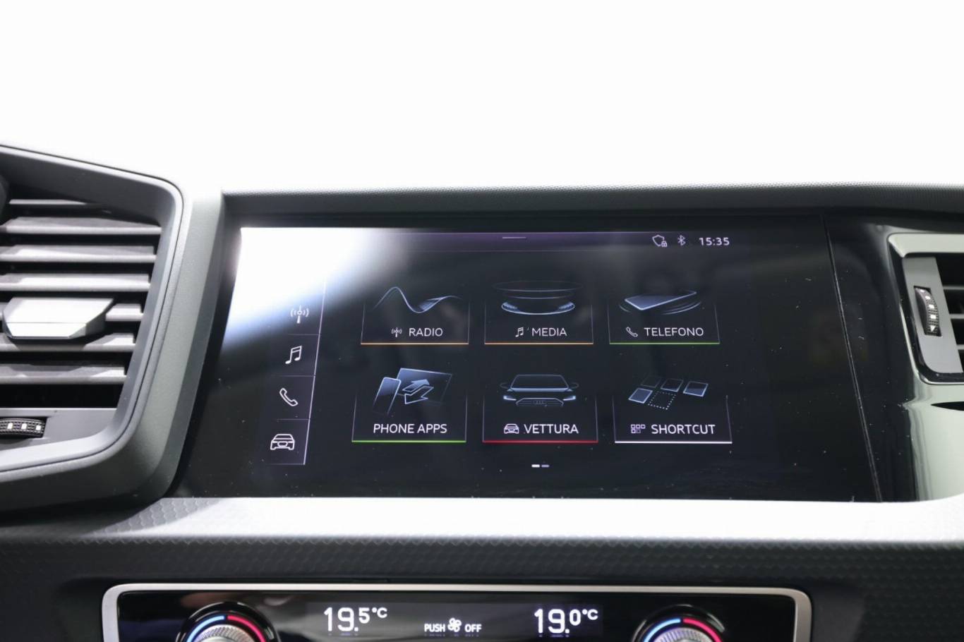 AUDI A1 9