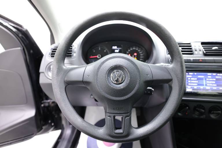 VOLKSWAGEN Polo 7