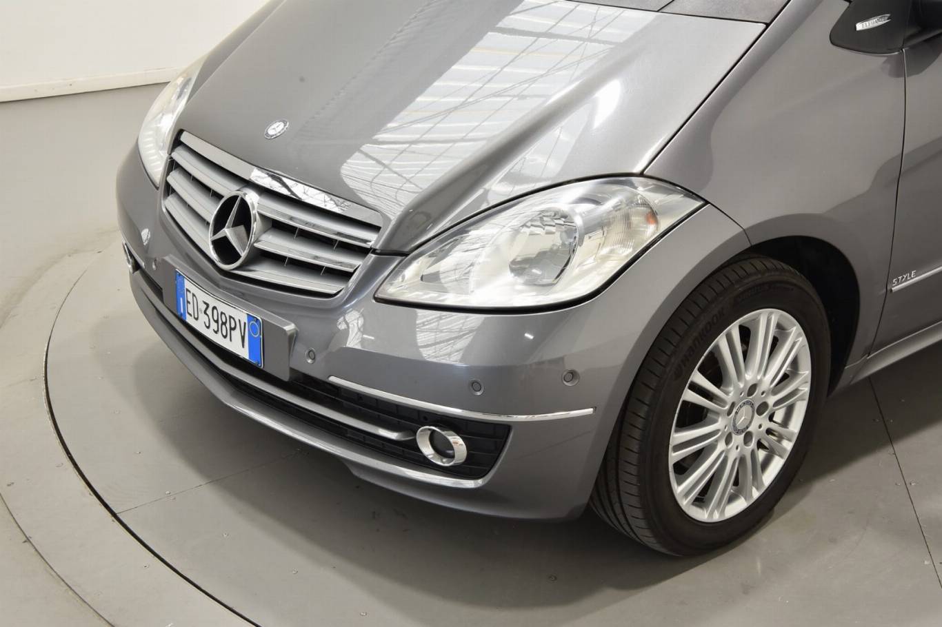 MERCEDES-BENZ A 180 33