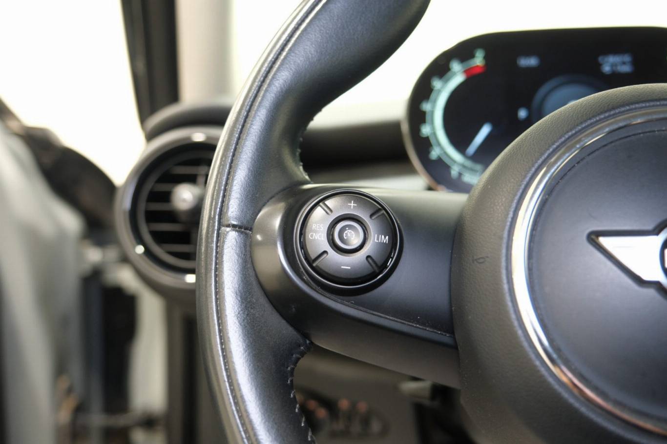 MINI Cooper 22