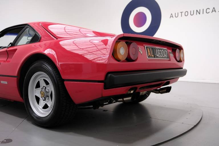 FERRARI 308 43