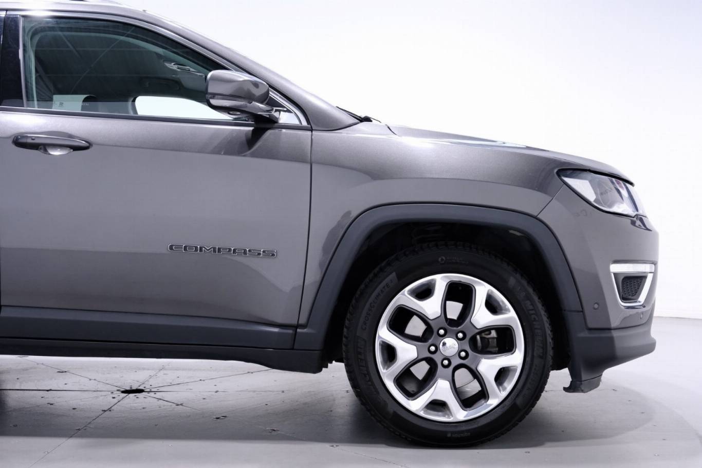JEEP Compass 56