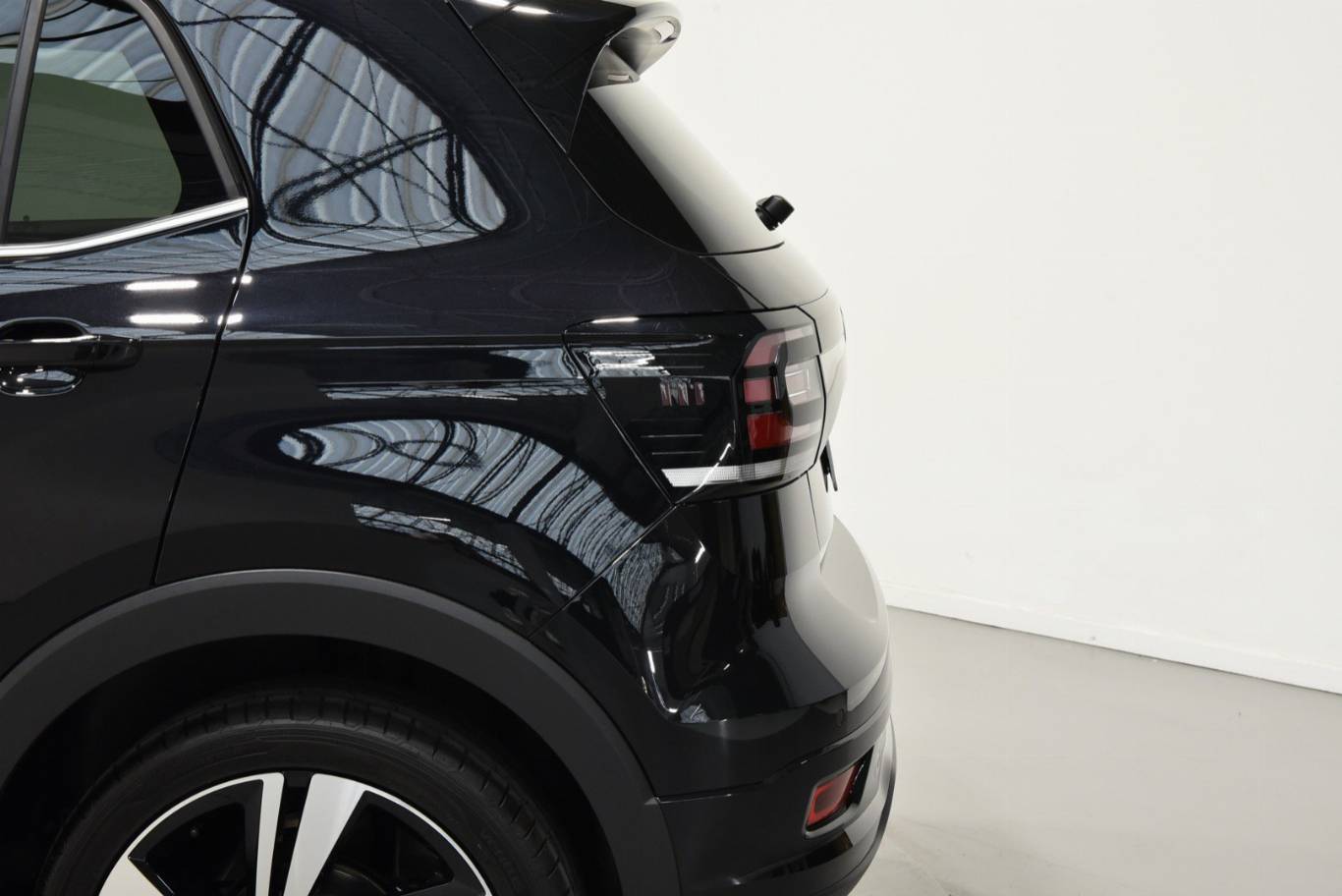 VOLKSWAGEN T-Cross 41