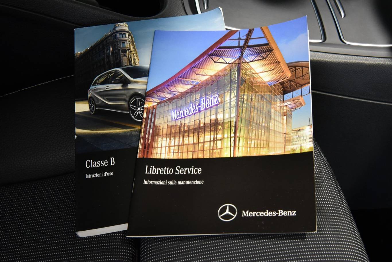 MERCEDES-BENZ B 200 52