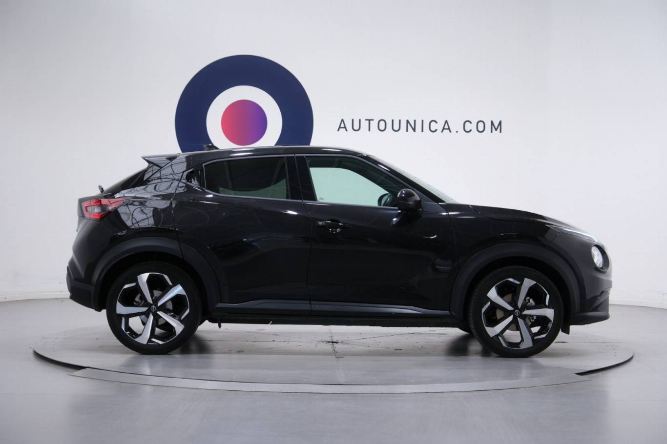 NISSAN Juke 4