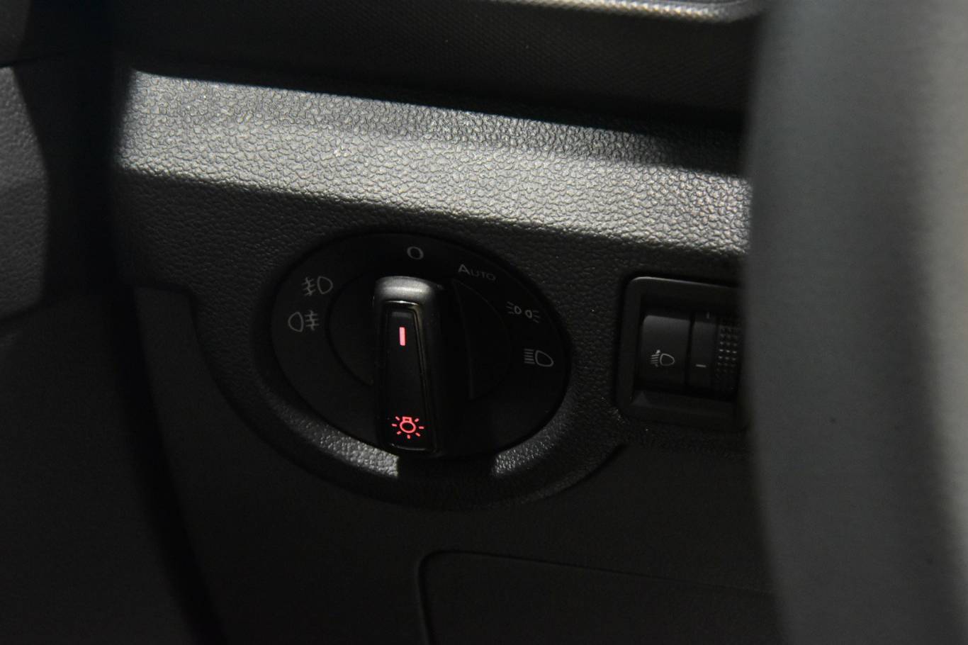 VOLKSWAGEN T-Cross 16