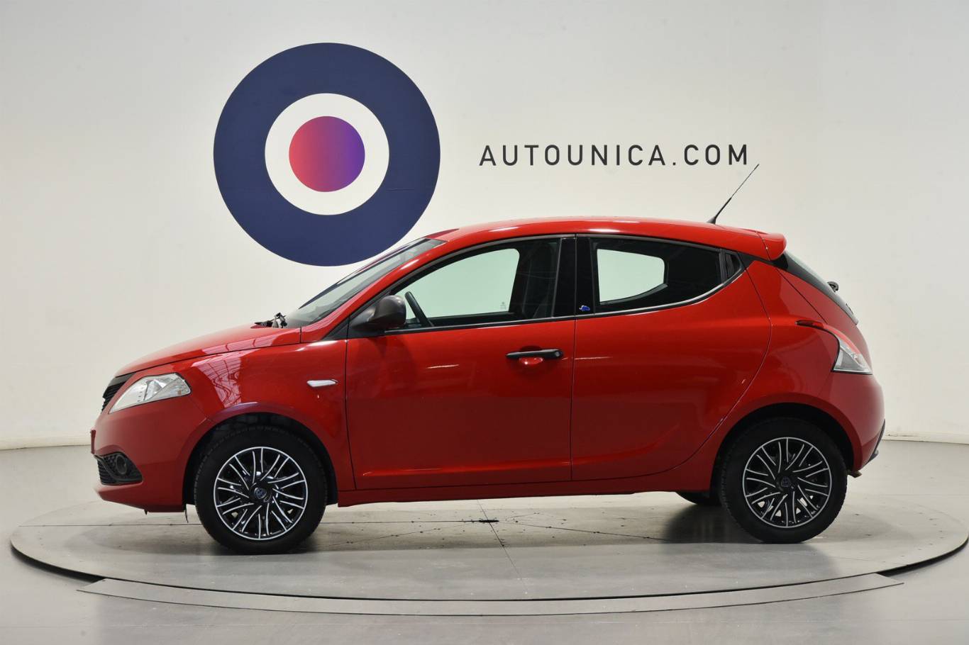 LANCIA Ypsilon 32
