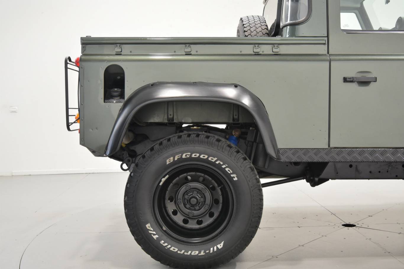LAND ROVER Defender 75