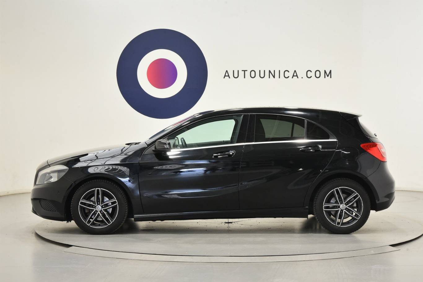 MERCEDES-BENZ A 180 32