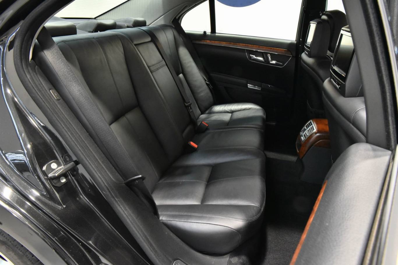 MERCEDES-BENZ S 320 49