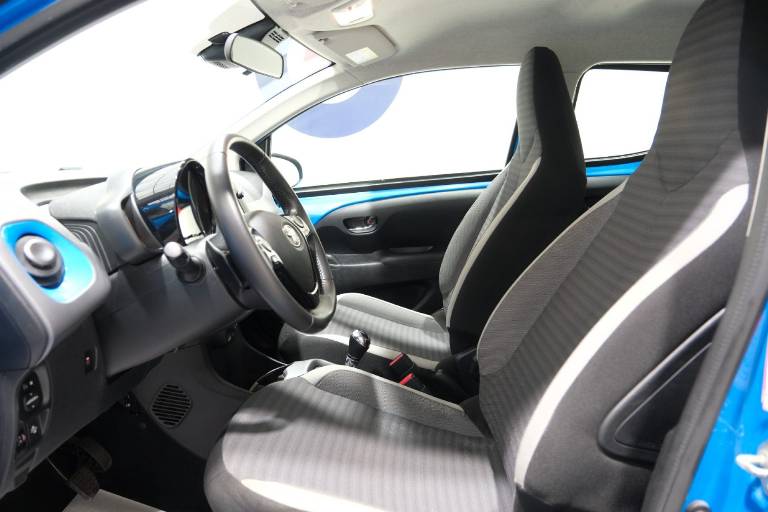 TOYOTA Aygo 20