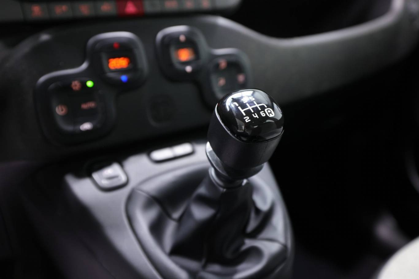 FIAT Panda Cross 27