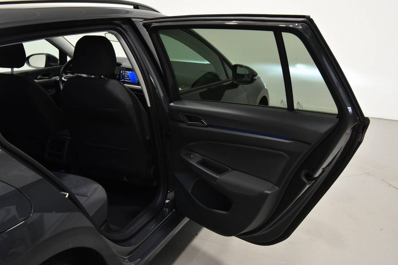 VOLKSWAGEN Golf Variant 12