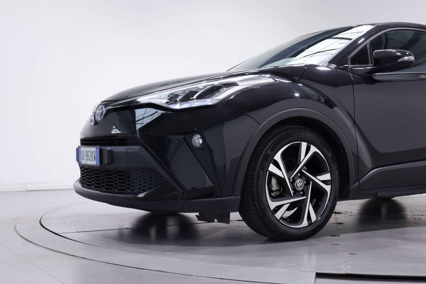 TOYOTA C-HR 20