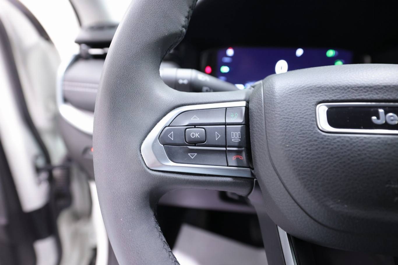 JEEP Compass 21