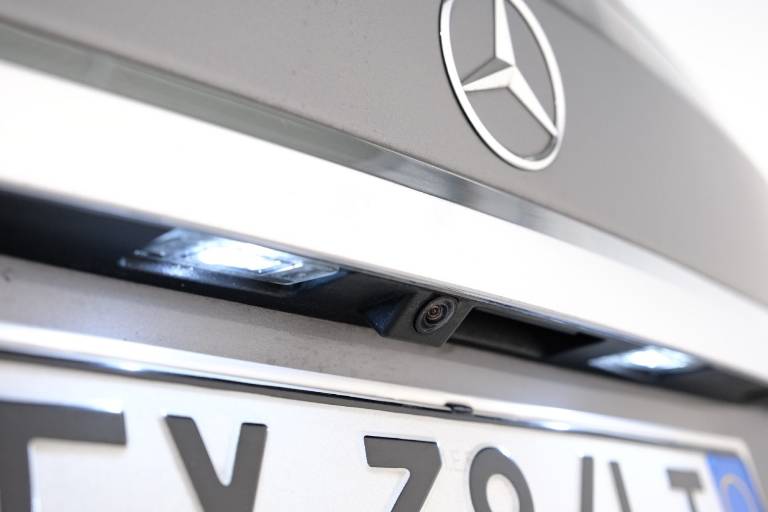 MERCEDES-BENZ B 200 52