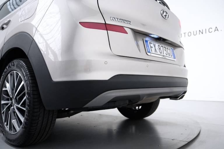 HYUNDAI Tucson 48