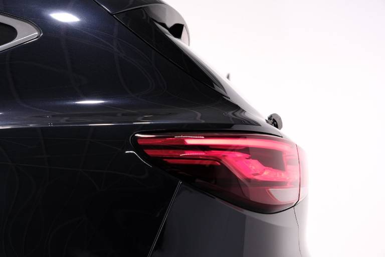 MG ZS 42