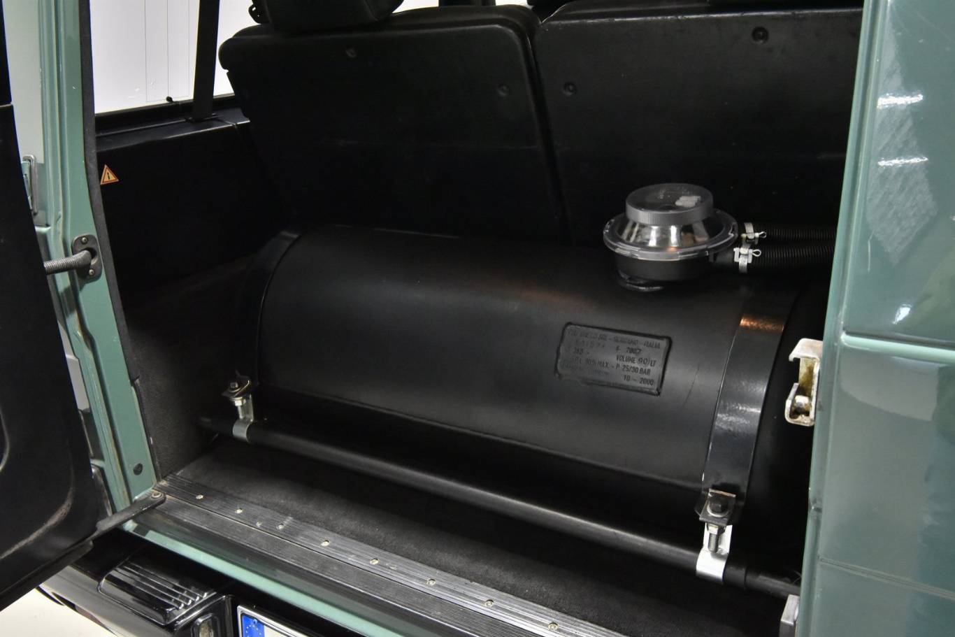 MERCEDES-BENZ G 320 47