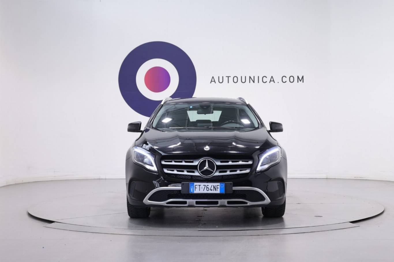 MERCEDES-BENZ GLA 200 2