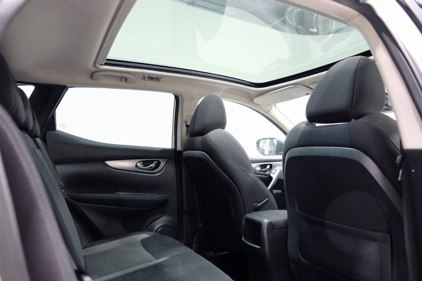 NISSAN Qashqai 54