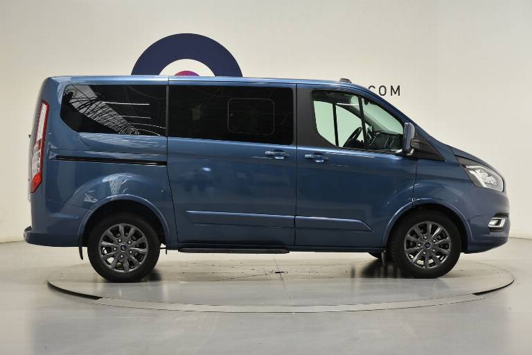 FORD Tourneo Custom 31