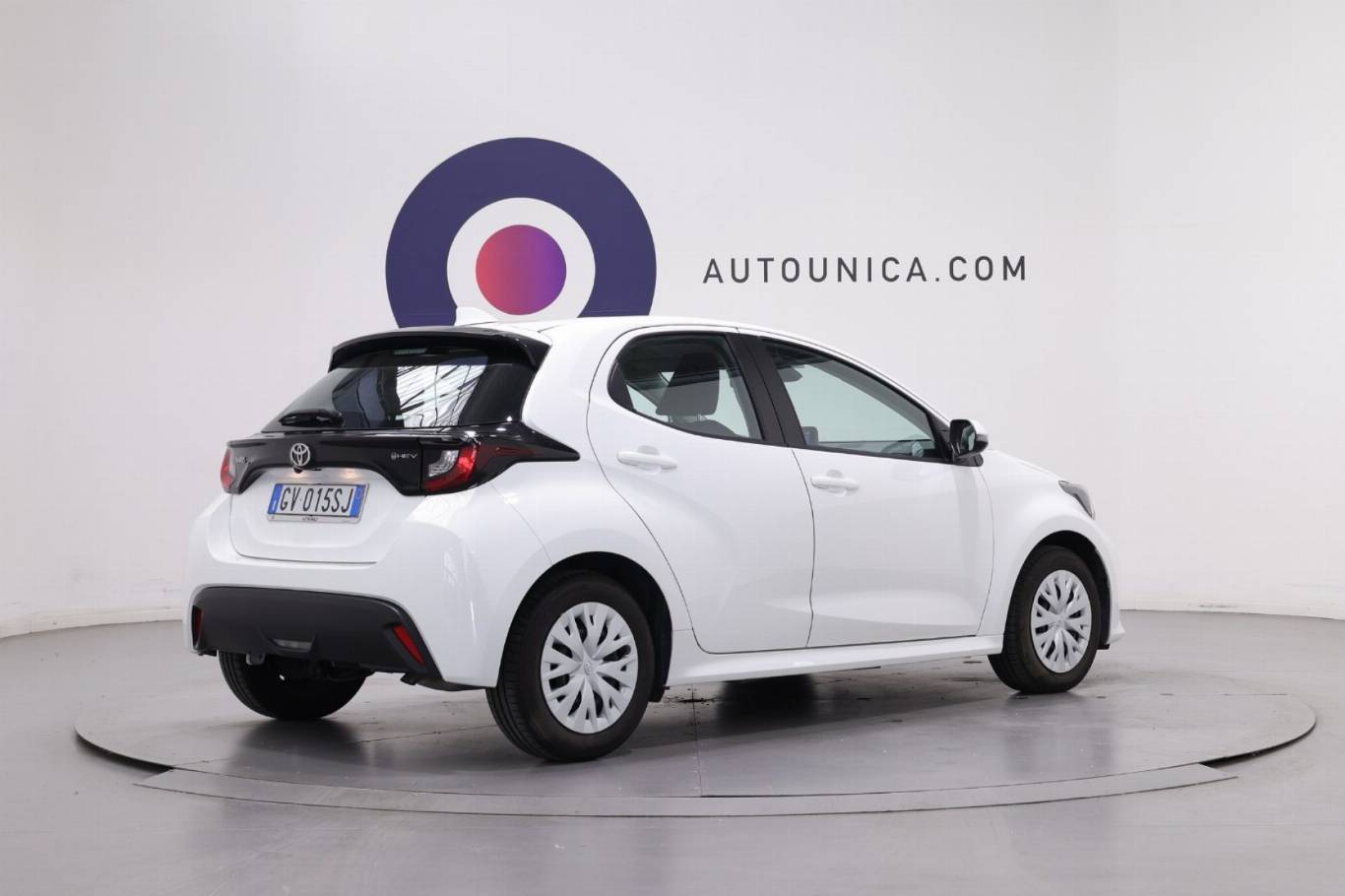 TOYOTA Yaris 14